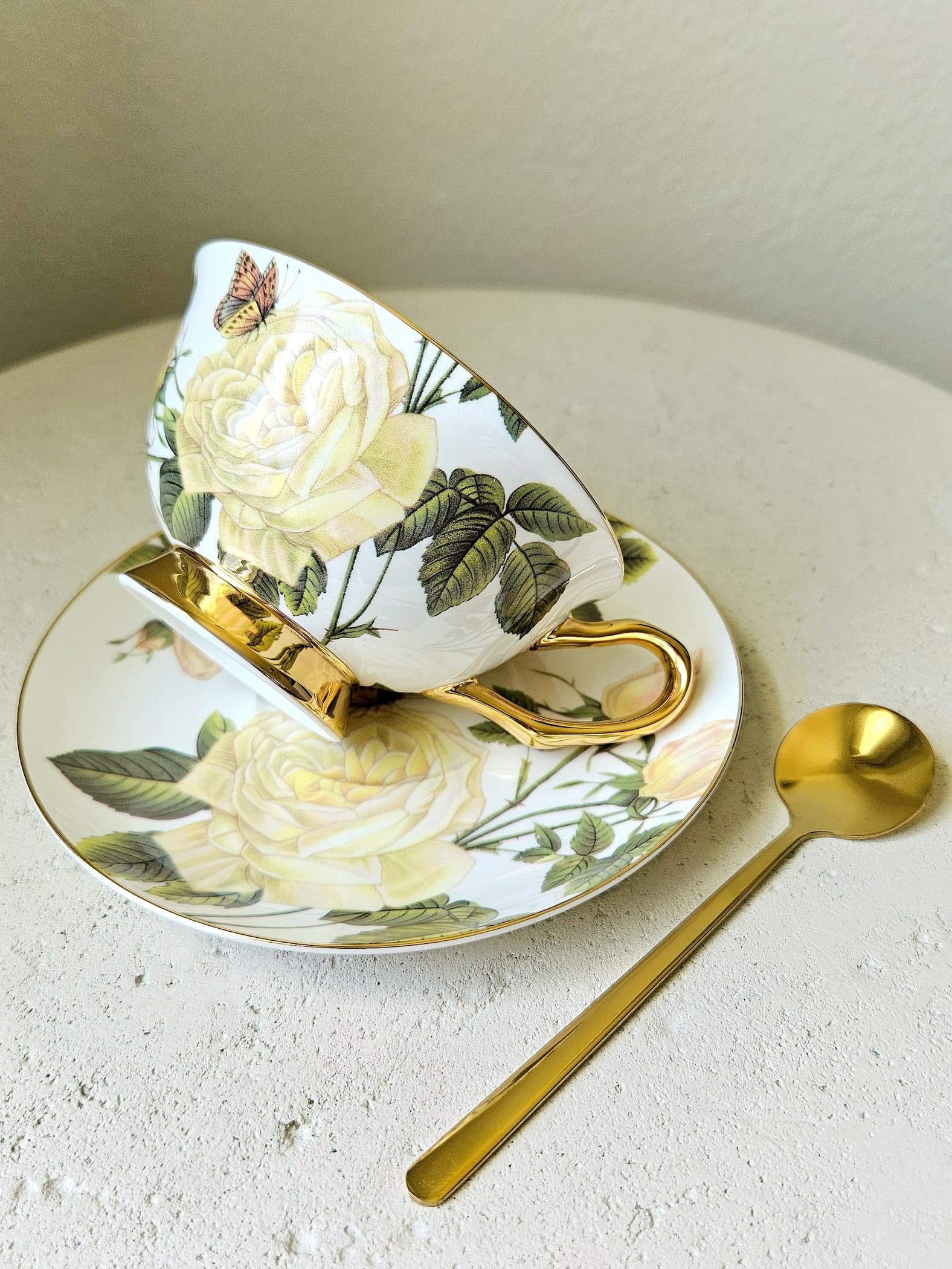 Rose Garden Teacup Set